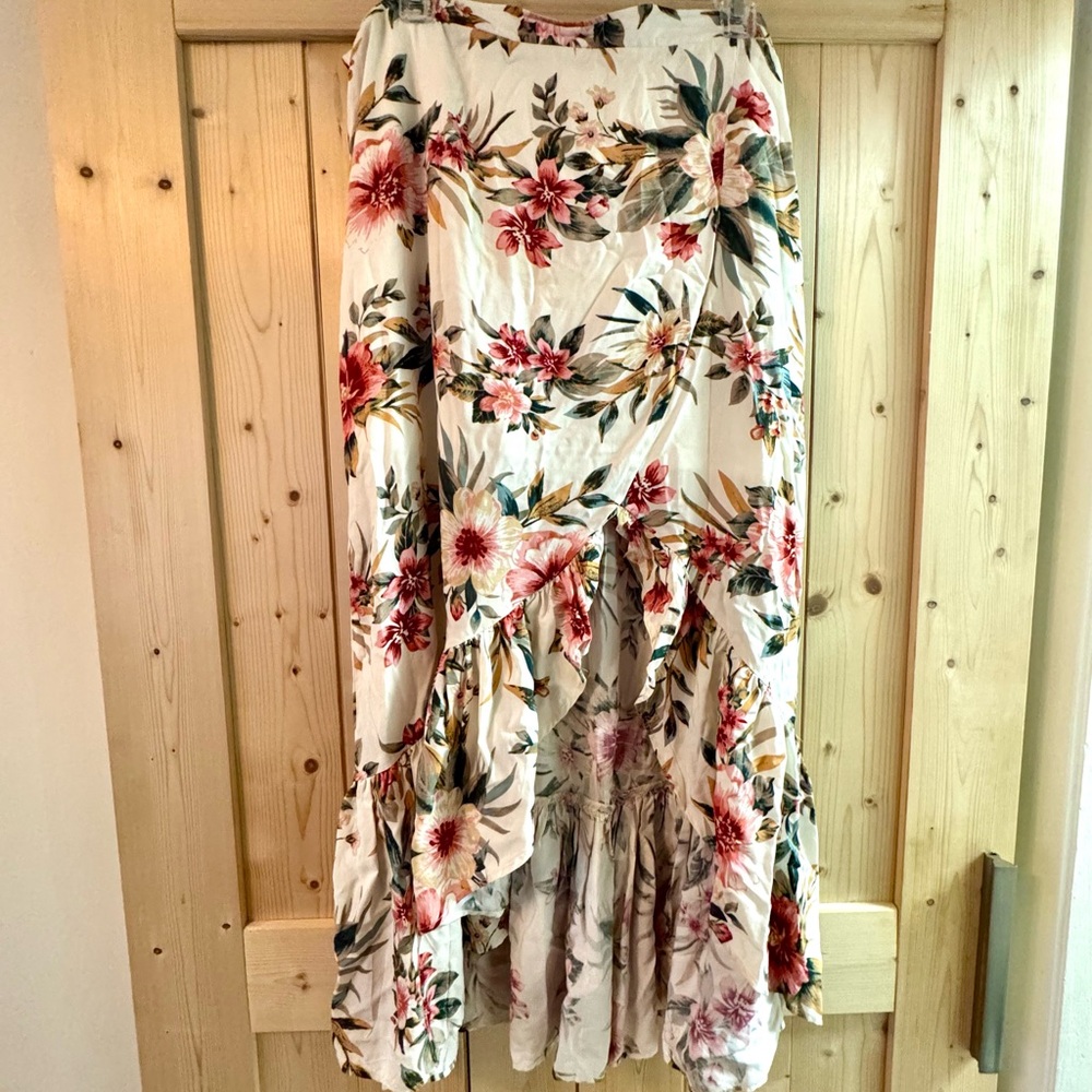 Tiered Floral Skirt Plus Sized